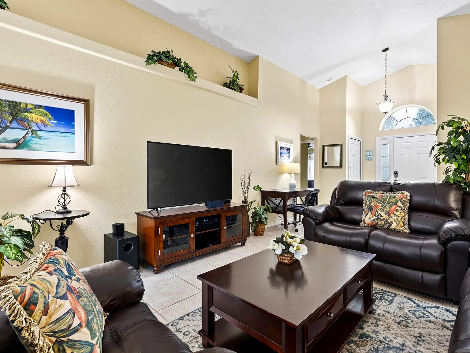 4 bed, 1477 sqft, $3,500 — Photo 3