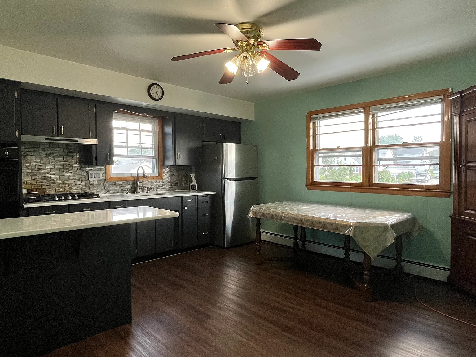 2 bed, 850 sqft, $2,650 — Photo 4