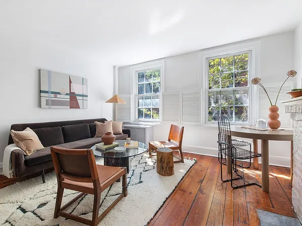 36 Bethune St APT 2, New York, NY 10014