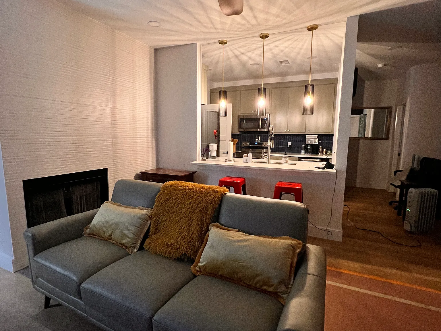 2 bed, 1004 sqft, $2,975 — Photo 1