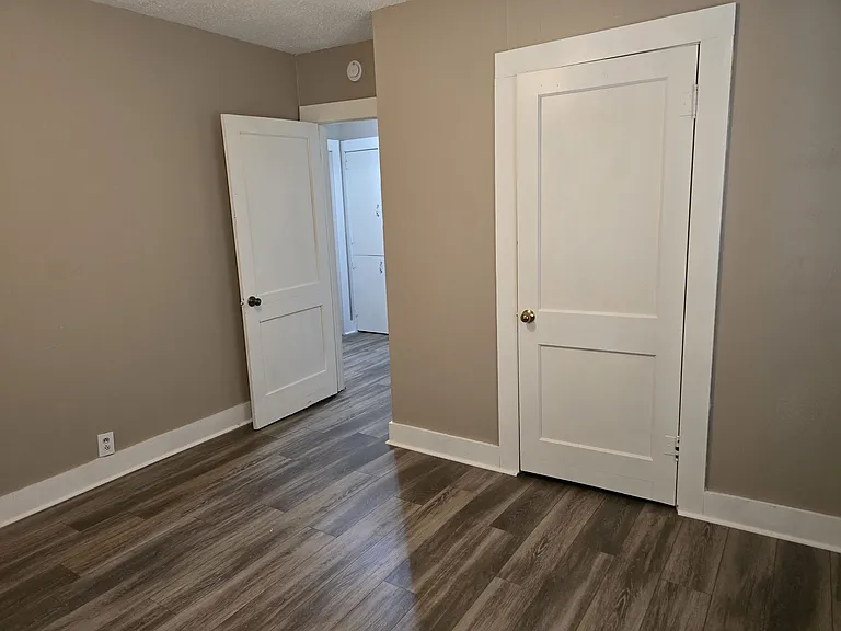 813 S Rogers St — Photo 10
