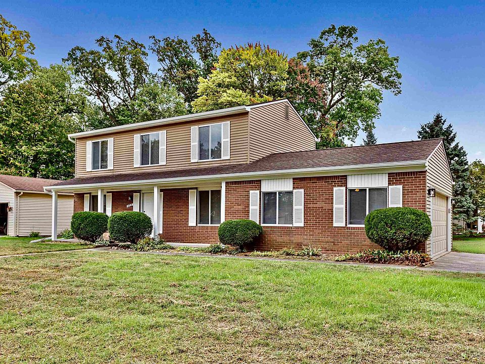 1st image of 933 Meadowlark Dr
