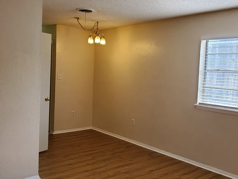 4708B NW Motif Manor Blvd — Photo 8