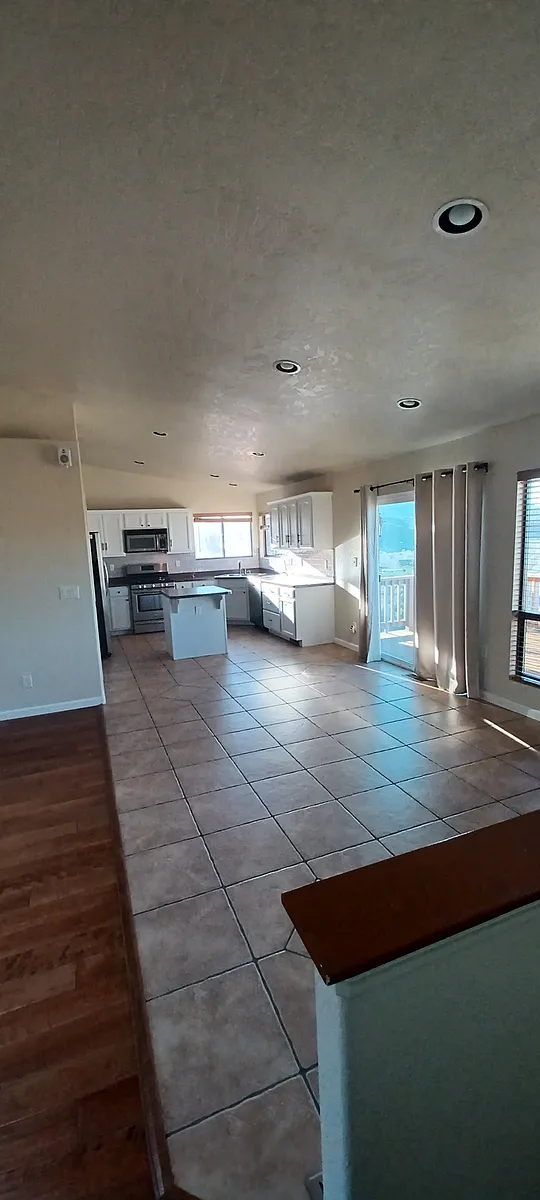 Building Photo - 1567 Rycosa Ln
