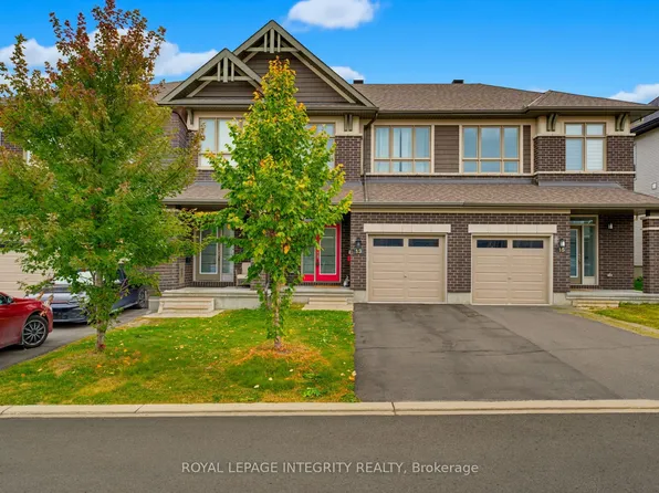 13 Brixton Way, Ottawa, ON K2S 2N9