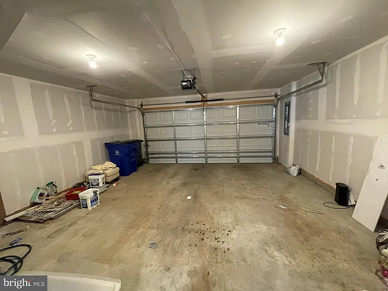 1518 Wilmer Park Ln — Photo 55
