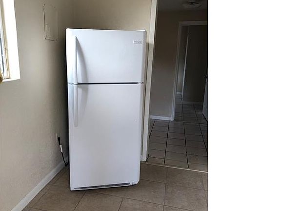 4th image of 1430 NW 7th Pl