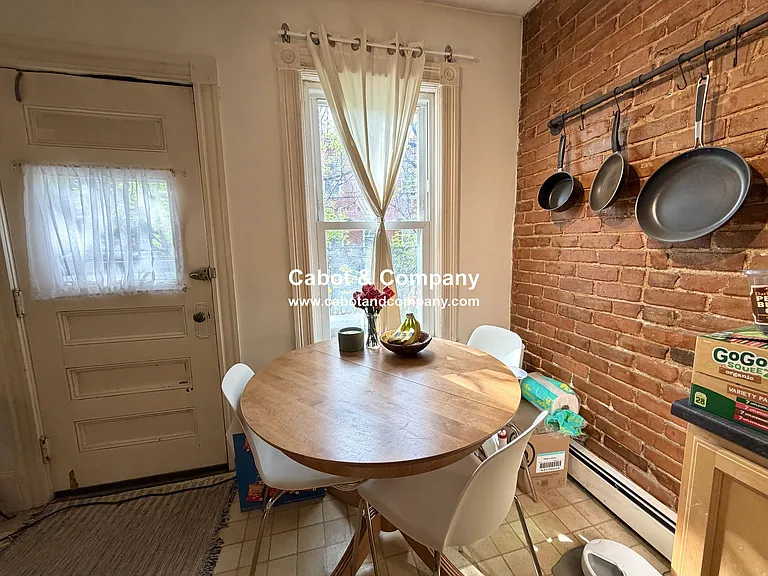 16 Mead St #1 — Photo 5