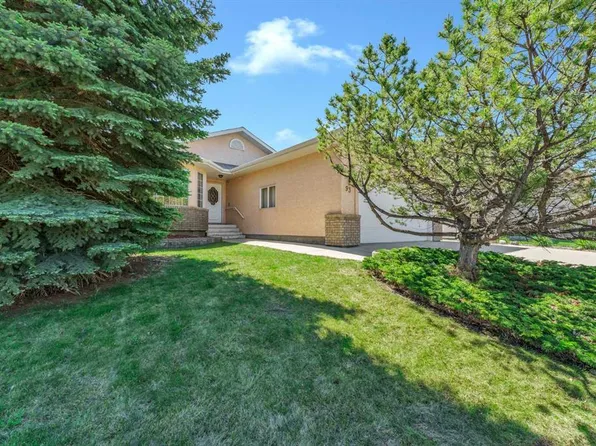 93 W Park Meadows Ct SE, Medicine Hat, AB T1B 4C3