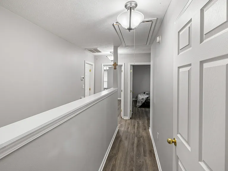 171 Swaying Pine Ct #1 — Photo 32