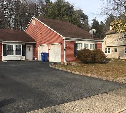 3rd image of 149 France St