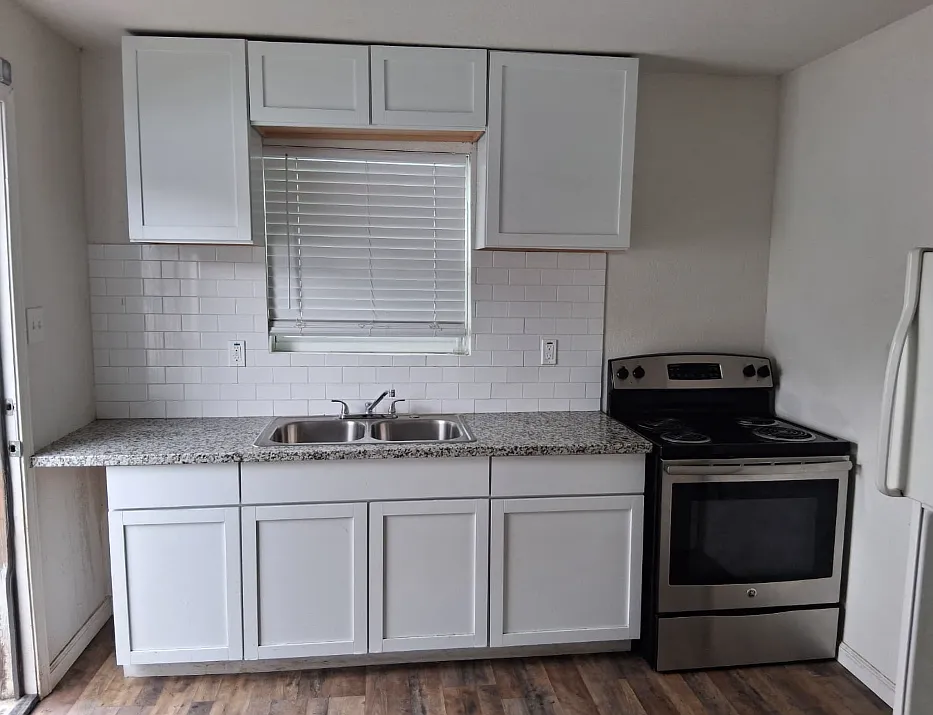 3809 Wipprecht Street — Photo 2