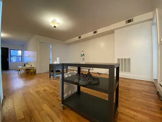 Rented by Nooklyn NYC LLC | media 26