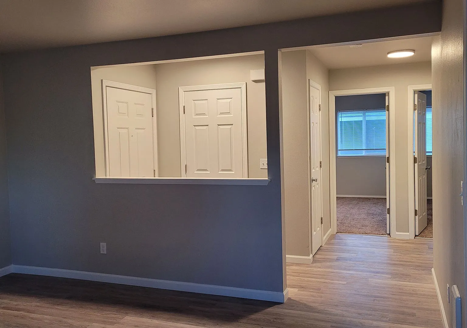5622 West Dorian Lane — Photo 1