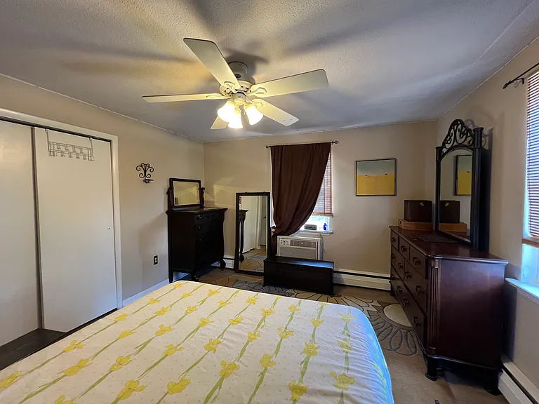1334 Montgomery Ave #C2 — Photo 10