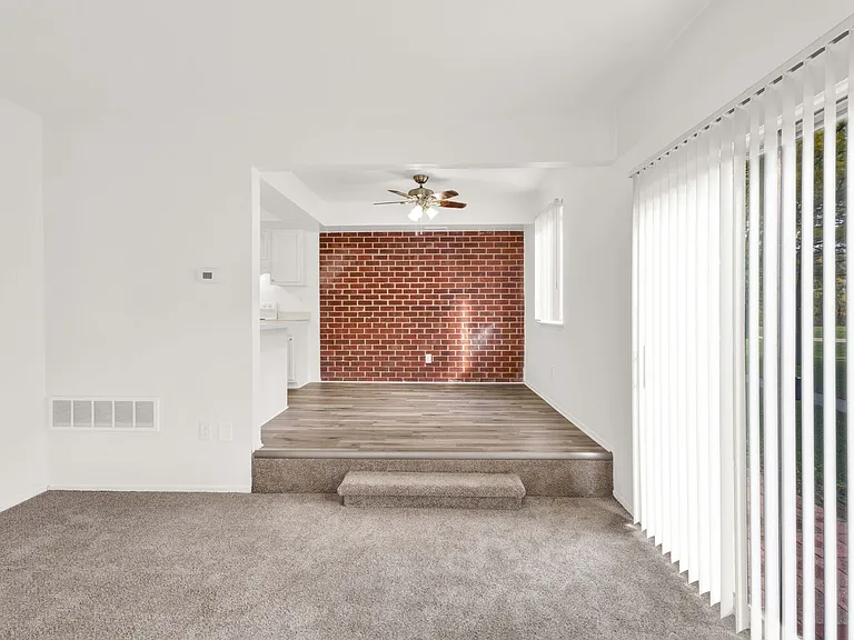 Riverside Townhomes — Photo 21