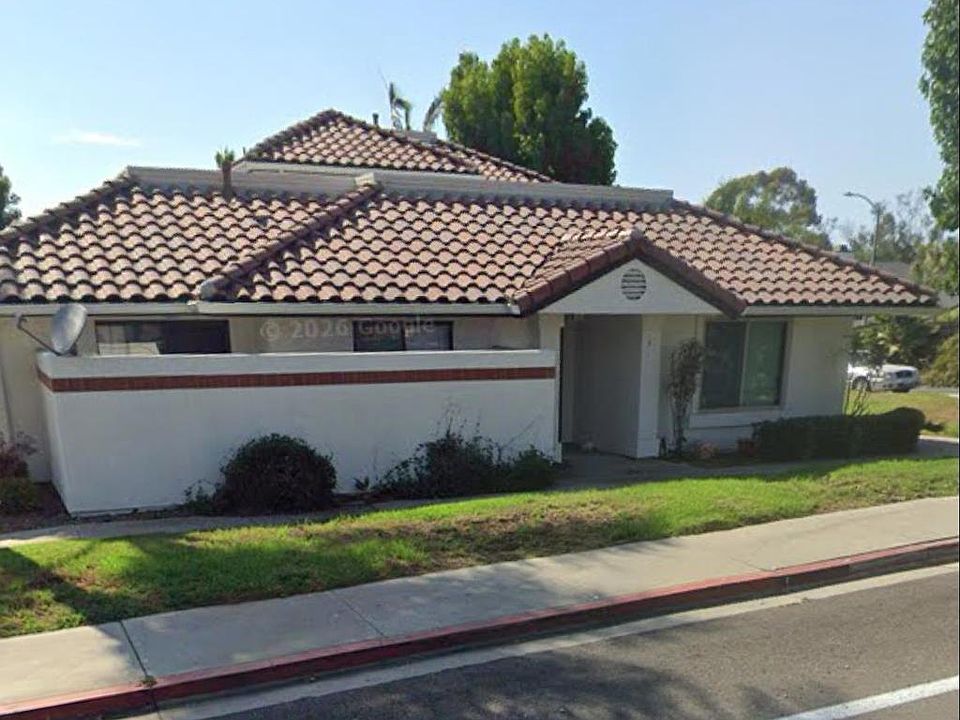 2nd image of 320 Grapevine Rd APT 5