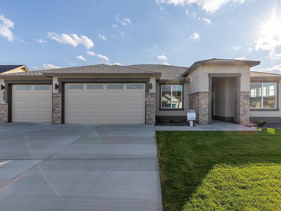 1st image of 11914 Dunsmuir Dr