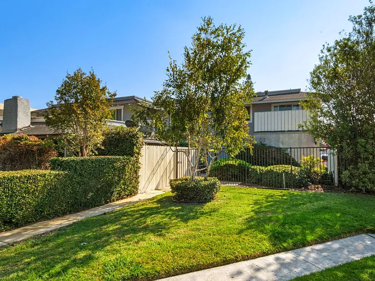 418 Nobel Ave #A — Photo 25