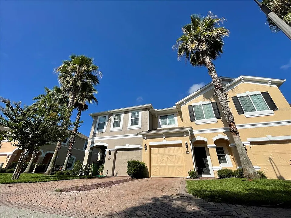 2530 Passamonte Dr #10E