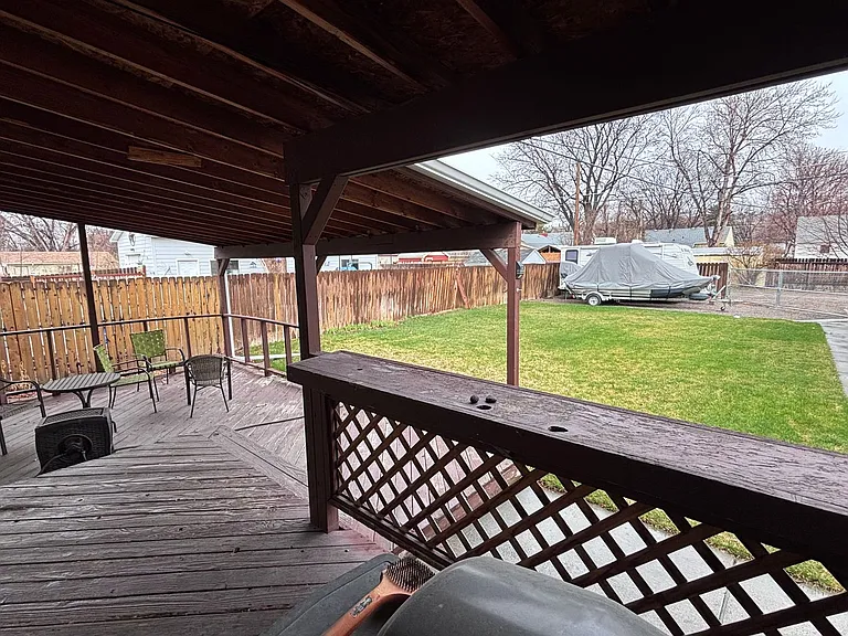 1309 Avenue E — Photo 13