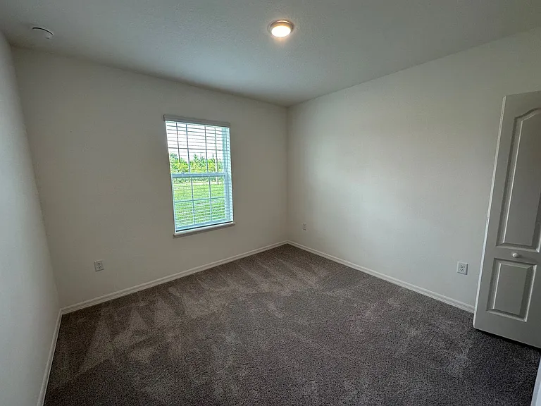 2290 Tropicana Dr — Photo 20