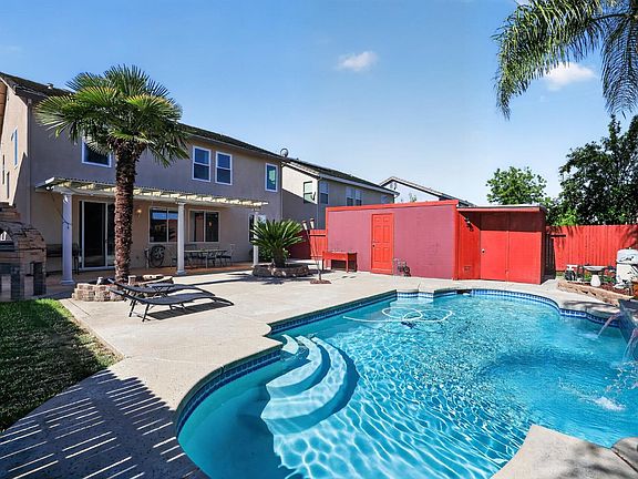 2nd image of 3146 San Nicolas Rd