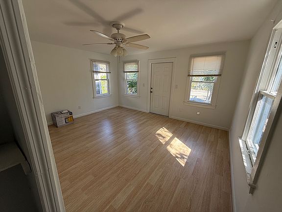 2nd image of 527 N K St