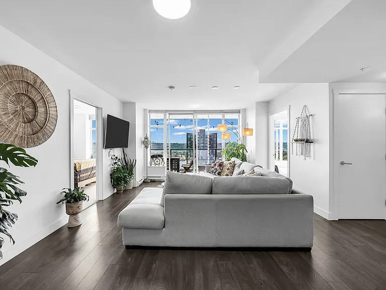 188 Agnes St #1103 — Photo 10