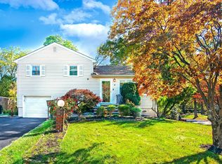 2 Milton Ave, Summit, NJ 07901