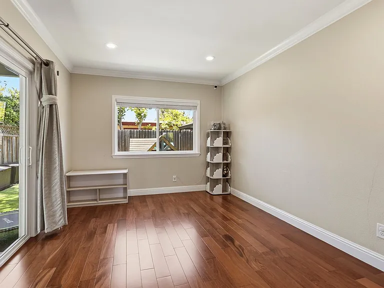 599 Borregas Ave — Photo 59