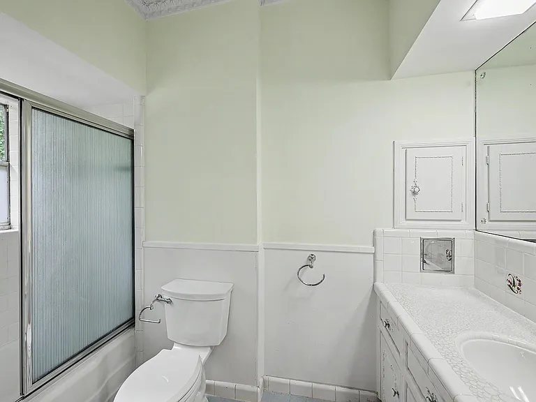 10811 Hunters Forest Dr — Photo 20