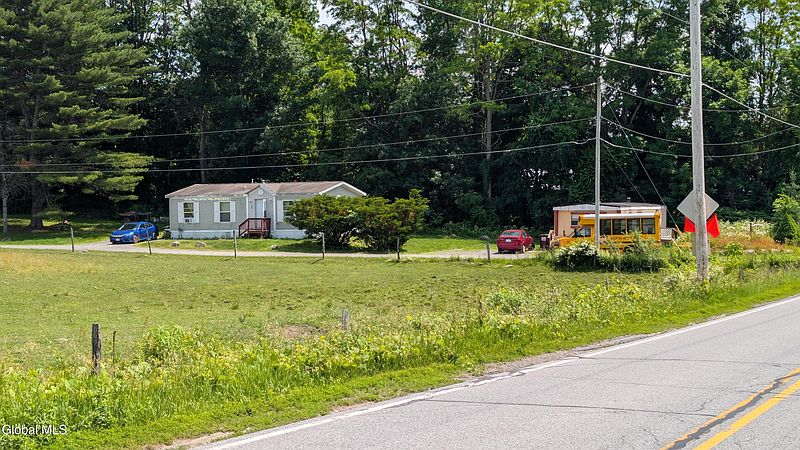 4th image of 224 S Greenfield Road