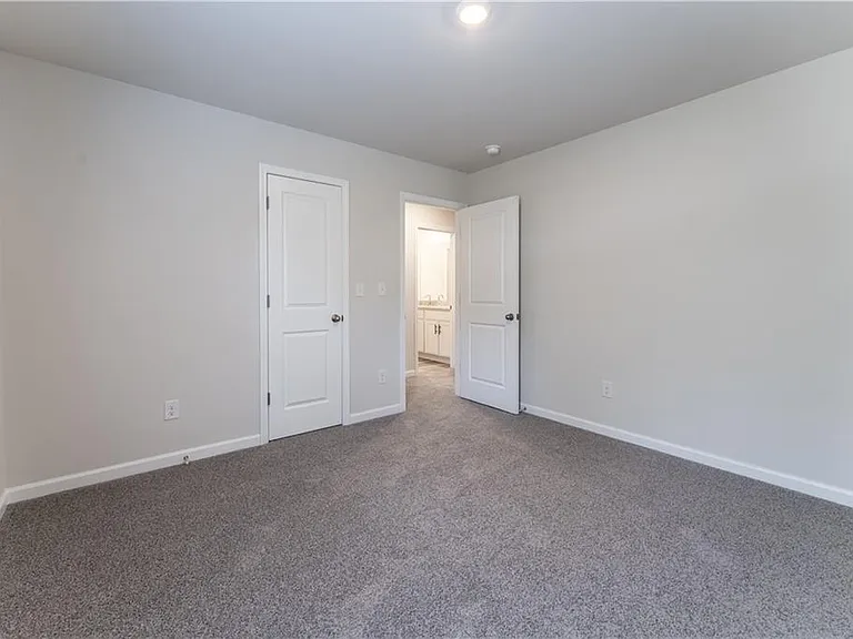 4129 Oakwood Terrace Ct — Photo 34