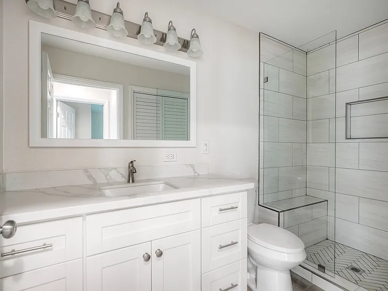 1326 Berryman Cyn #A — Photo 5