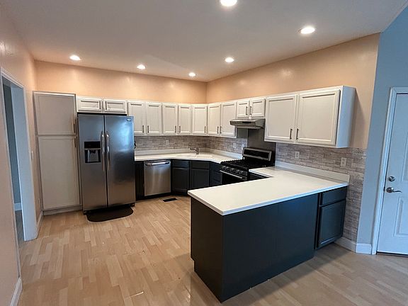 5th image of 30 Big Cedar Dr