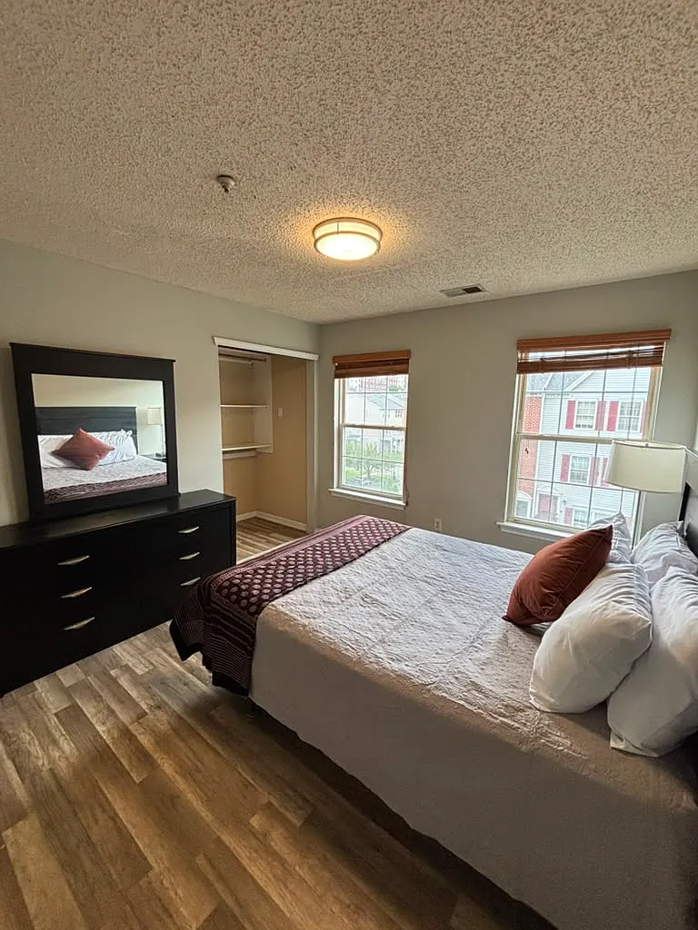 48 Marrow St (3 Bed | 2.5 Bath) (P3 | T1 Premier) - 2 - Standard Hallway — Photo 3
