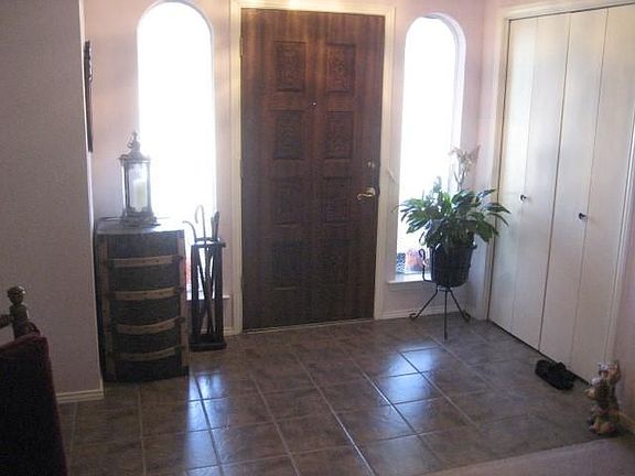 4th image of 2437 Emerson Dr