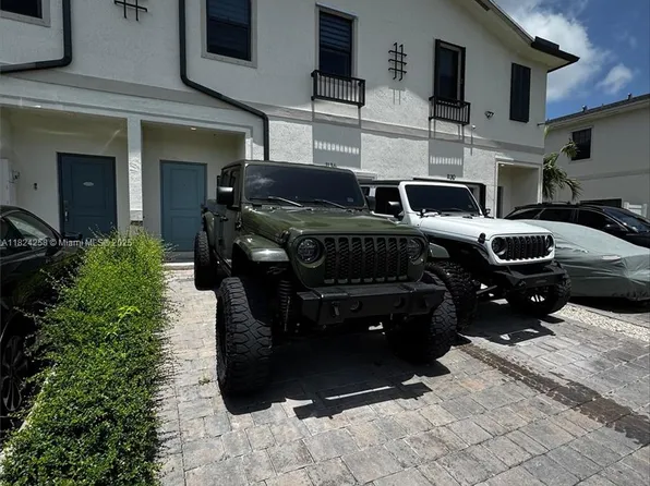 1136 SW 6 Ave, Homestead, FL 33034