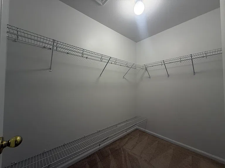 3631 Roanoke Ave — Photo 23