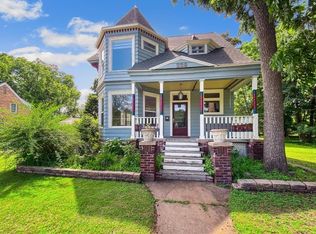 339 State St, Marinette, WI 54143