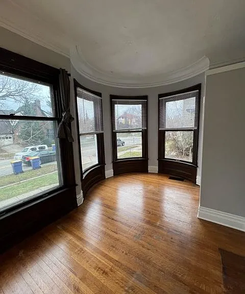 209 College Ave NE #1 — Photo 1