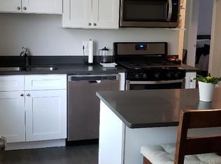 3257 N Ridgeway Ave #2R, Chicago, IL 60618