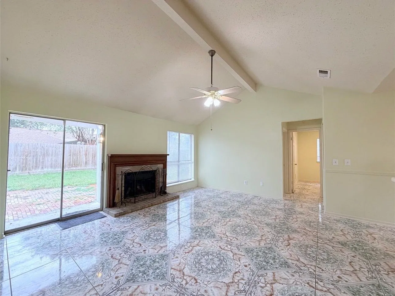 4 bed, 1506 sqft, $1,850 — Photo 3