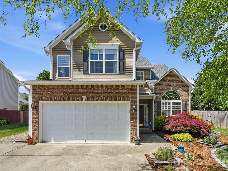 1st image of 322 Wildbriar Rd