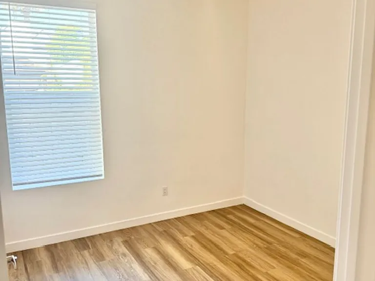 2950 N 29th Pl — Photo 11