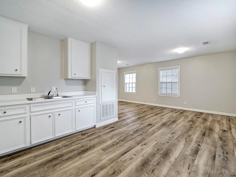 4120 University Blvd — Photo 27