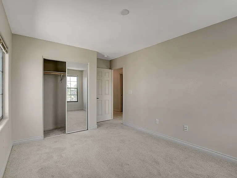 10649 Tuckermans Ave — Photo 42