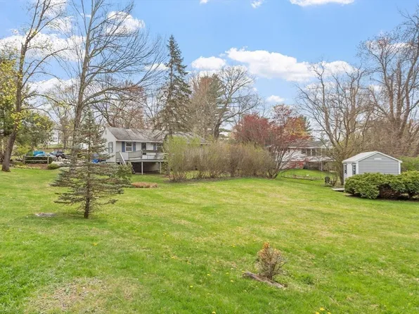 69 Byam Rd, Chelmsford, MA 01824