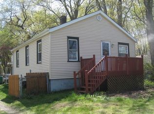 1613 E Elm St, Griffith, IN 46319